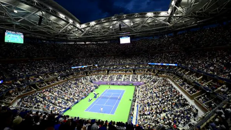 Late night tennis match (The New York Times)