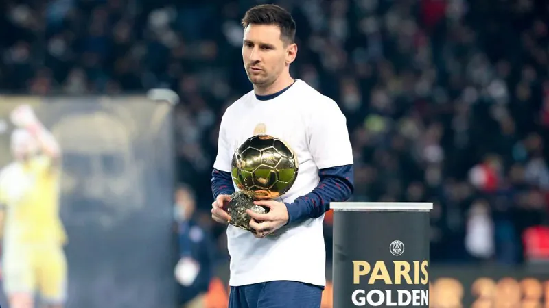 PSG recommended Messi to win the Ballon d'Or!