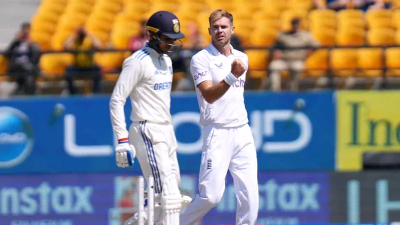 James Anderson take wicket of Subhman gil