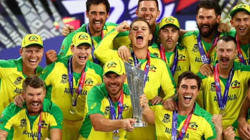 Australia men's cricket team with odi worldcup trophy