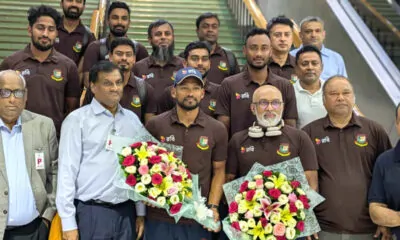 Bangladesh team got flower honour