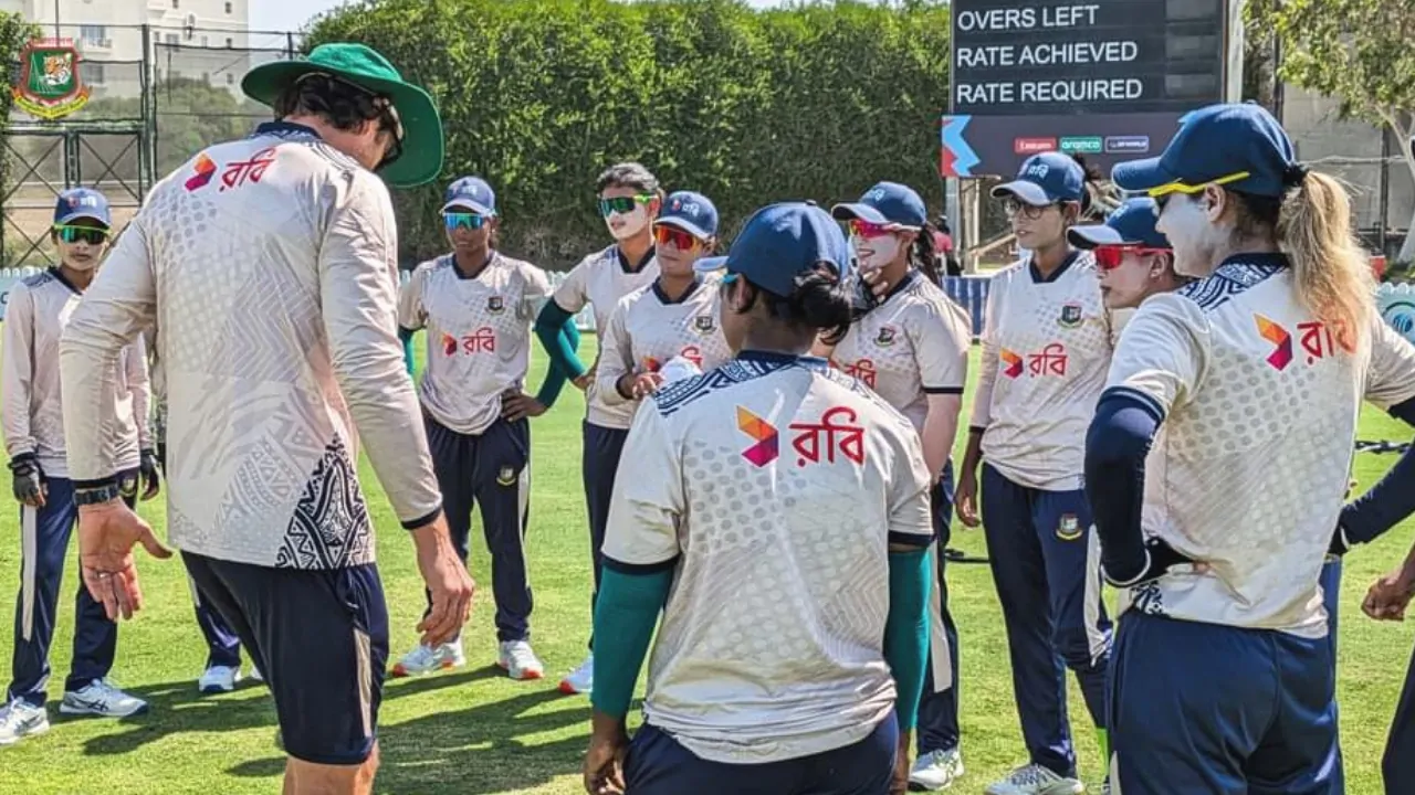 Bangladesh women cricket team in practice session