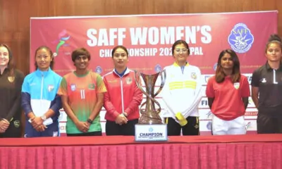 Saff women Championship all team captain with trophy