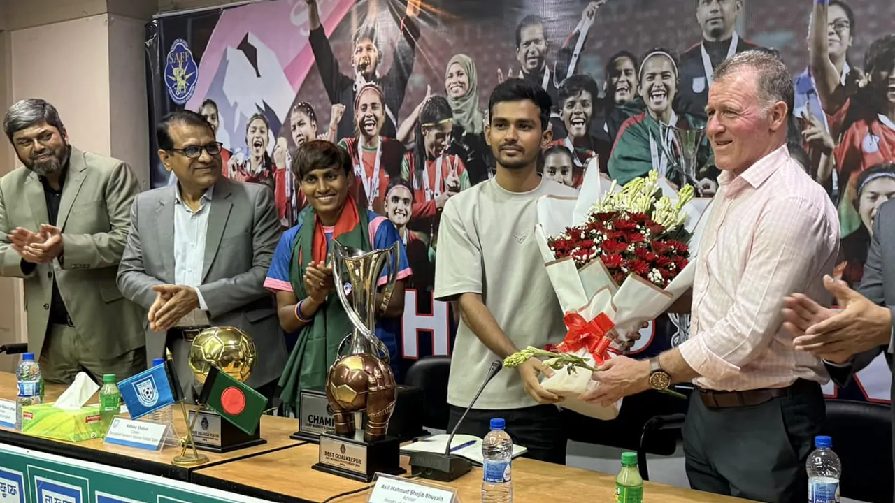 The Ministry of Youth and Sports receives The Saff Champions