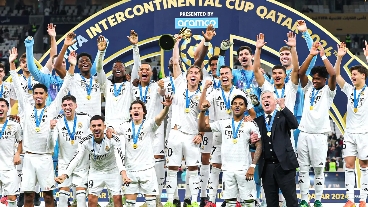 Real Madrid won intercontinental trophy(1)