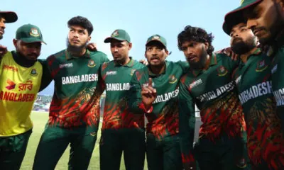 Nazmul Hassan shanto talk with his team